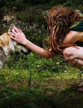 Encuentros en torno al libro «Mujeres que corren con los lobos»